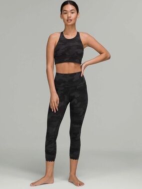Lululemon Align Scalloped Hem High-Rise Crop 23" Camo sz. 10